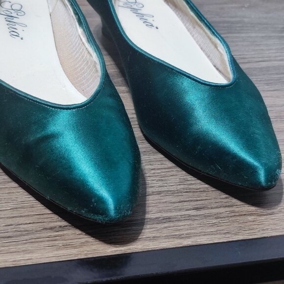 Sophia Lacey Low Heel Pumps Sz 7 Green Pointed Toe Comfort Dressy Career Heels - Picture 5 of 13